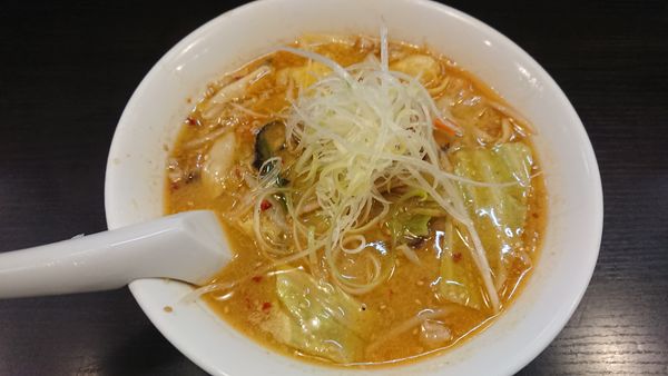 「味噌ラーメン(900円)」@けやき すすきの本店の写真