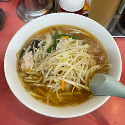 もやし麺(660円)