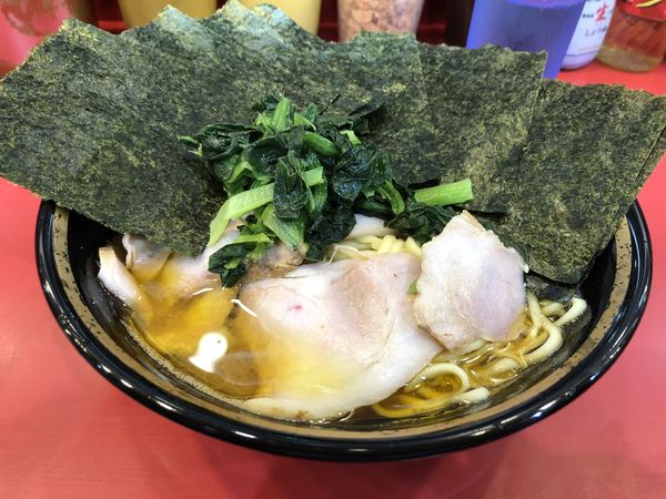 「大盛チャーシューメンかためおおめ海苔」@家系総本山 ラーメン吉村家の写真