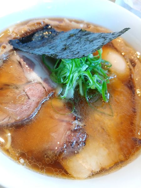 「特製醤油らぁ麺」@支那そばや 鳥栖の写真