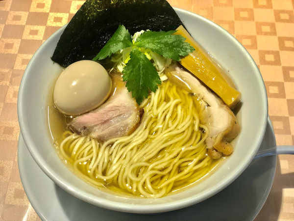 「あご出汁　塩そば」@らぁ麺 蒼空の写真