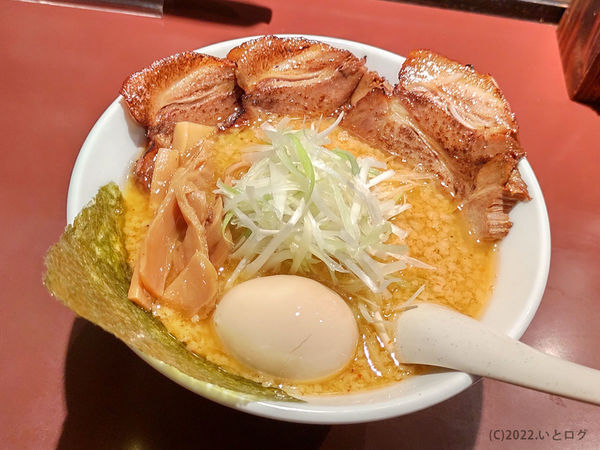 「こて味噌ら～めん（炙りチャーシュー＋味玉）」@麺屋 はな道の写真