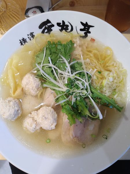 「『鶏三昧塩ラーメン』1050円」@横濱 本丸亭 新橋店の写真