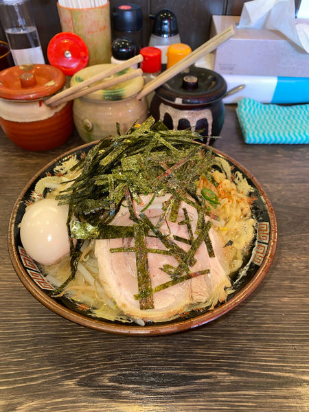 「ガチブタラーメンのり・味玉¥970円」@我一豚の写真