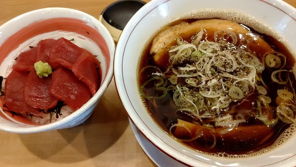 「【きまぐれ限定】国済寺ブラック拉麺」@原口商店の写真