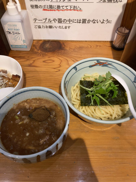 「濃厚魚介つけ麺」@麺屋まいどの写真