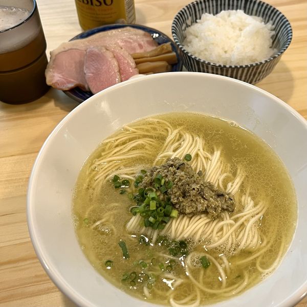 「【週替りソバ】カキの塩ソバ ガーリックカキバターペースト他」@煮干ソバと米 今日の1番の写真