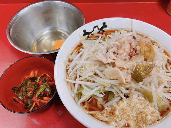 「小ラーメン＋ニラキムチ」@ラーメン二郎 越谷店の写真