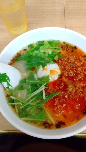 「赤丸ラーメン」@新世 生麦店の写真