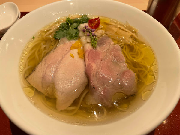 「イリコそば940円」@麦と麺助 新梅田中津店の写真