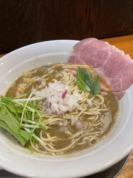 「濃厚煮干ラーメン」@煮干し豚骨らーめん専門店 六郷の写真