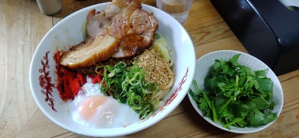 「特製汁無し担々麺（並）+パクチー、小ライス」@自家製麺 てんかの写真