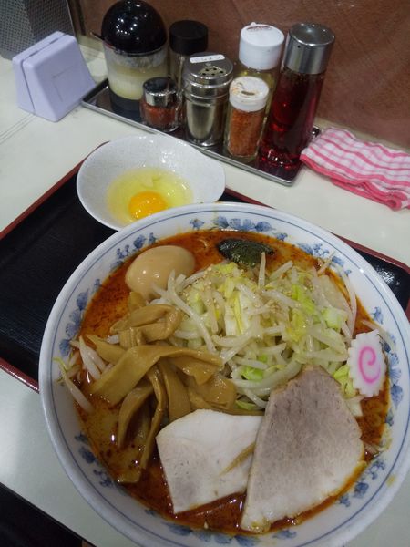 「中華そば(小)700円担々変更50円野菜120円生玉子50円」@所沢大勝軒の写真