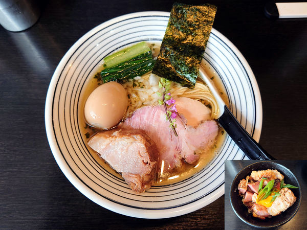 「塩煮干しそば+味玉+肉炙るTKG」@陽はまたのぼるの写真