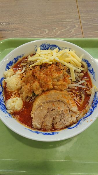 「辛ラーメン+チーズ×2」@ジャンクガレッジ フォレオ菖蒲店の写真