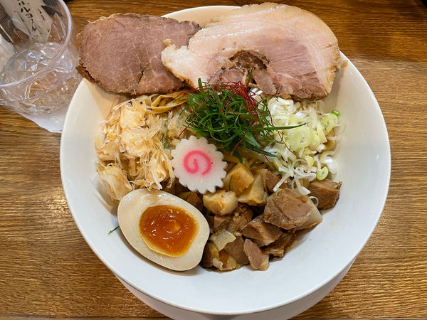 「混ぜ麺Z13号　チャーシュー増し」@中華そば 桐麺 総本店の写真