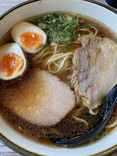 「味玉煮干しょうゆ¥850」@煮干しラーメン にぼってるの写真