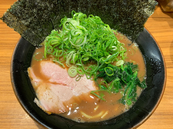 「のり青ねぎラーメン」@横浜家系らーめん 輝道家の写真