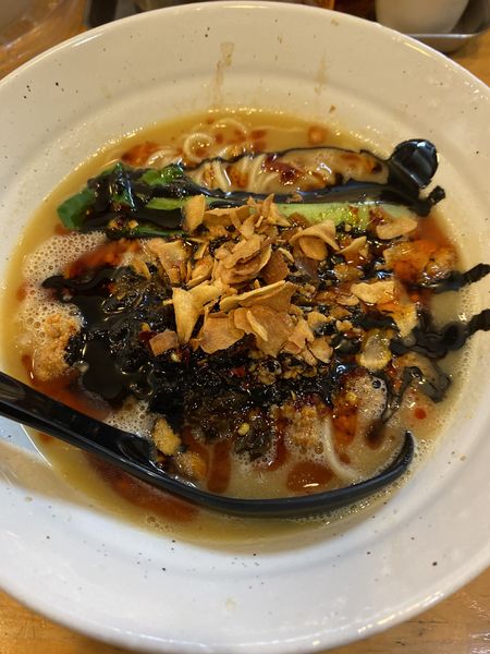 「【コラボ限定】鶏白湯担々麺　９８０円」@麺場 鶏源 TORIGEN 黄金町店の写真