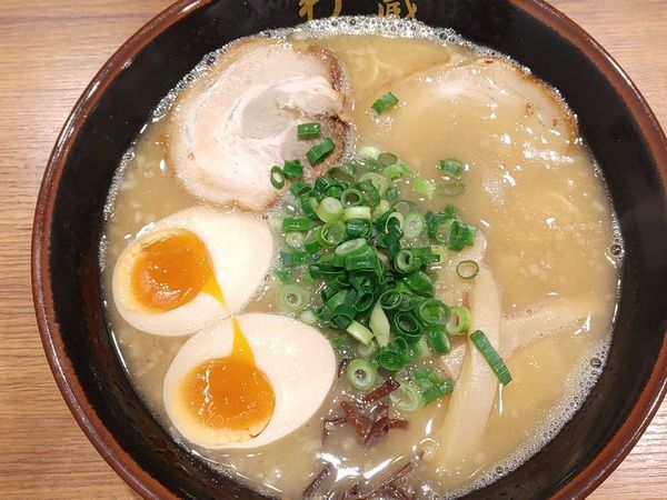 「味玉らーめん」@博多とんこつラーメン わ蔵 御徒町店の写真