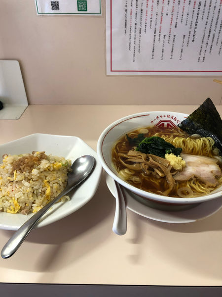 「生姜醤油ラーメン+半チャーハン　880円」@ラーチャン専門 我武者羅 蒲田店の写真