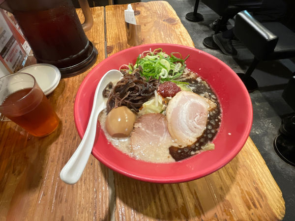 「野菜赤丸 半熟玉子トッピング」@博多一風堂 長堀店の写真