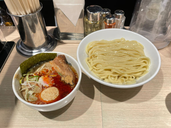 「特製辛つけ麺」@TOKYO UNDER GROUND RAMEN 頑者の写真