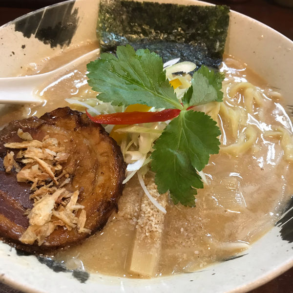 「札幌白味噌とんこつ」@北海豚骨麺屋 銀鈴の写真