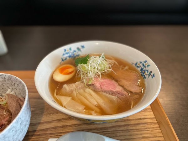 「中華蕎麦¥800」@豚骨清湯・自家製麺 かつらの写真