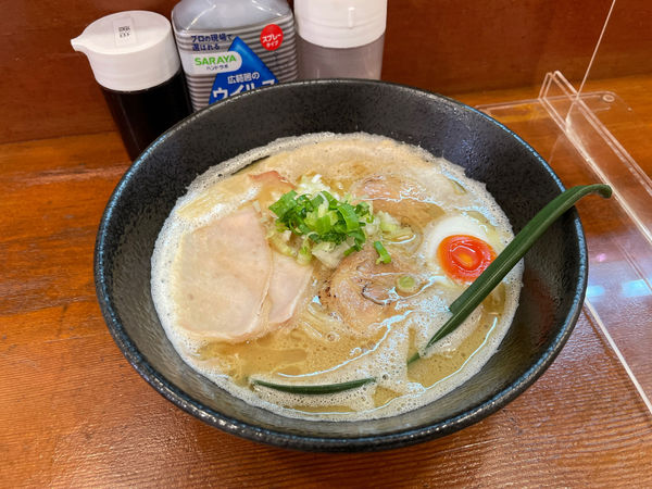 「鶏そばプレミアム」@麺屋はなぶさの写真