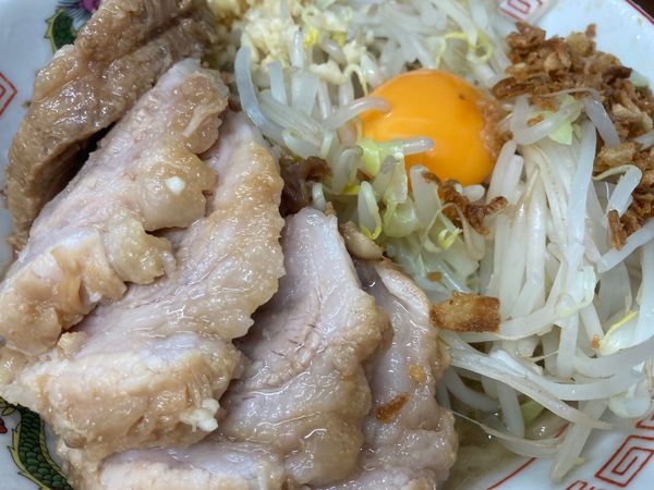 「小豚汁なし＋ヤサイ少な目＋ニンニク」@ラーメン二郎 横浜関内店の写真