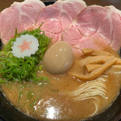 得製魚介豚骨濃ラーメン