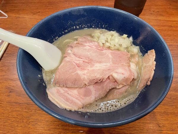 「煮干し蕎麦　肉増し」@麺処 にぼし香 横浜店の写真