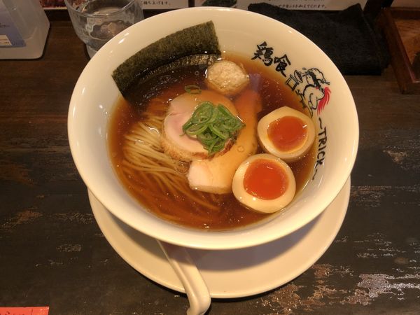 「特製鳥の醤油ラーメン」@鶏喰～TRICK～の写真