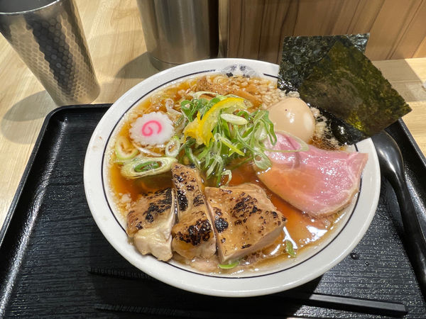 「特製ラーメン」@麺屋 たけ井 阪急梅田店の写真