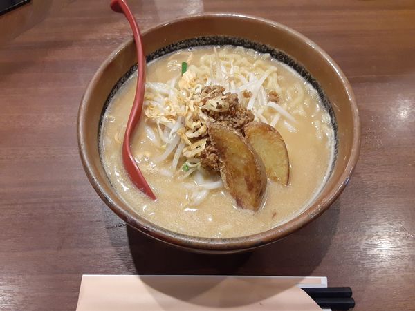 「北海道味噌ラーメン　大盛り」@蔵出し味噌 麺場 田所商店 北名古屋店の写真