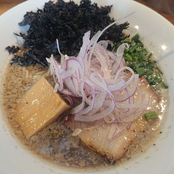 「背脂煮干し950円」@麺屋 さすけ 支店の写真