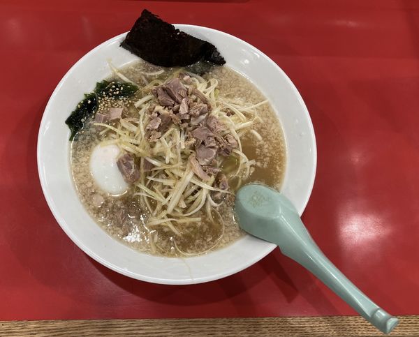 「ネギらーめん＋たまご」@ラーメン かいざん 新小岩店の写真