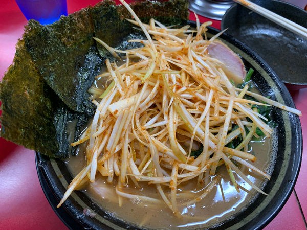 「辛ネギチャーシュー麺」@柏 王道家の写真