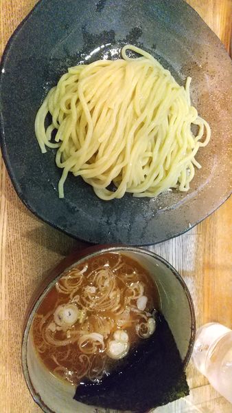 「つけ麺 普通盛 冷や」@つけ麺屋 やすべえ 新宿店の写真