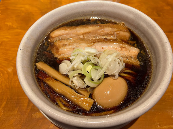 「micro＋肉2枚＋玉子」@人類みな麺類 東京本店の写真