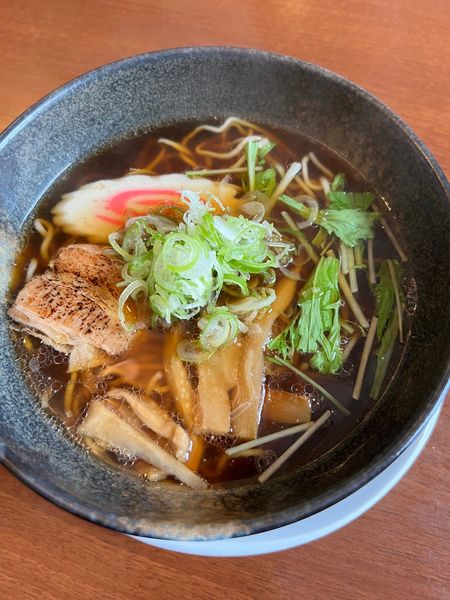 「蒸し小籠包+醬油ラーメン」@ぱおず屋 陽太の写真