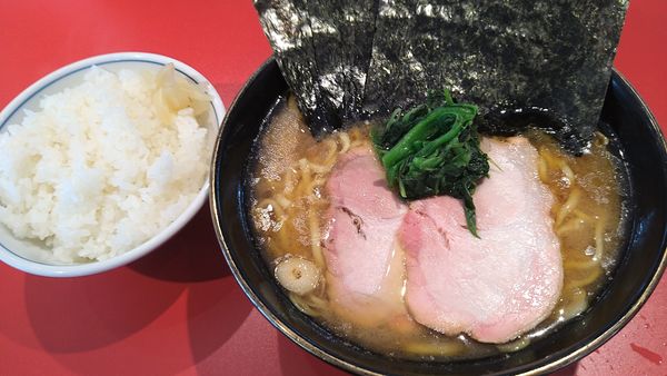 「ラーメン、海苔まし、ライス」@ラーメン 前原軒の写真