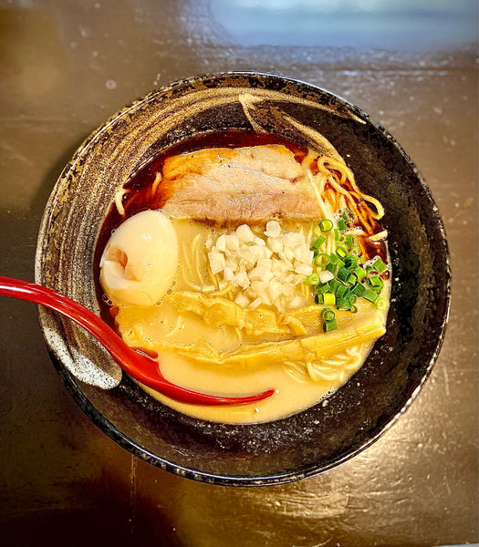 「海老とりそば + ガチャ玉」@麺堂 稲葉 Kuki styleの写真