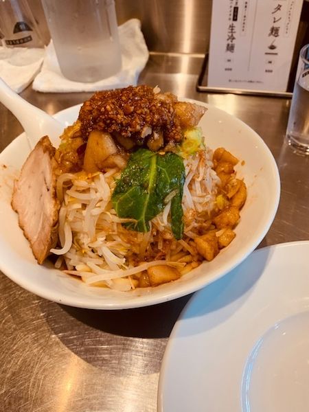 「油そば野菜 850円」@麺ハチイチ/81 NOODLE BARの写真