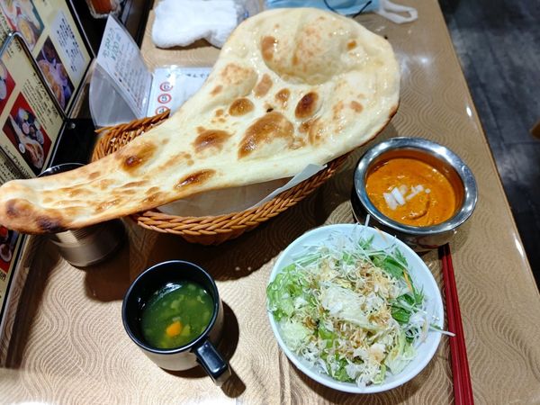 「日替わりセット(ポークカレー・5辛・ナン)770円→550円」@スターサンジ LABI1高崎店の写真