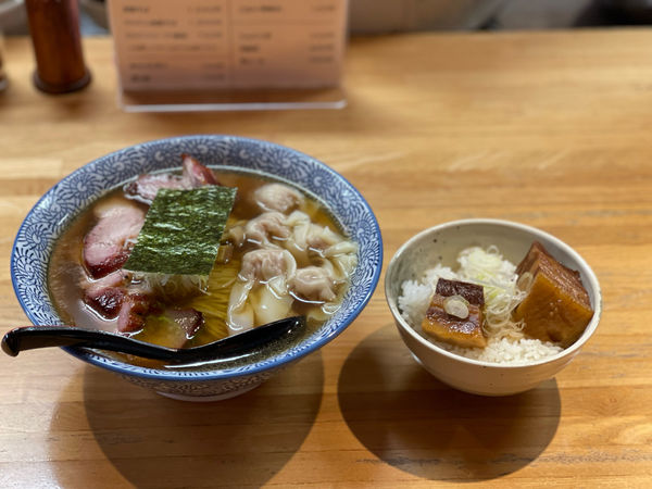 「ワンタン焼豚そば+角煮ごはん」@支那そば なかじまの写真