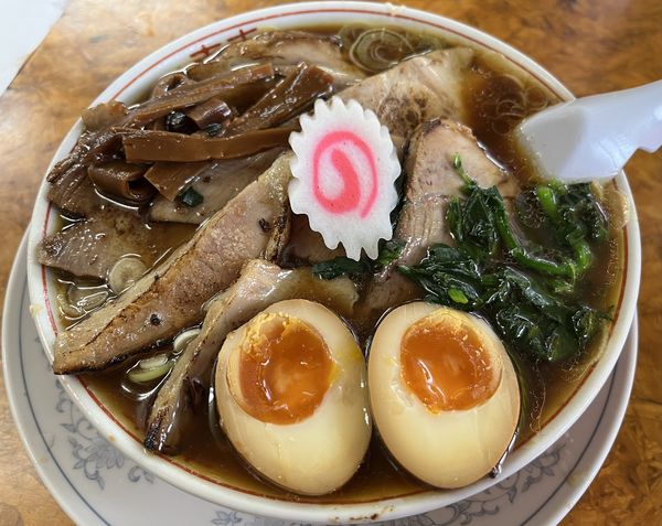 「生姜醤油チャーシュー麺（豚チャーシュー）、味玉」@かし亀の写真
