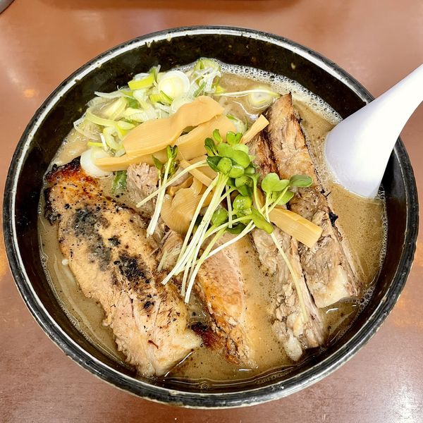 「魚介豚骨チャーシューメン 大 (細麺) ￥1230」@ラーメン ひかりの写真