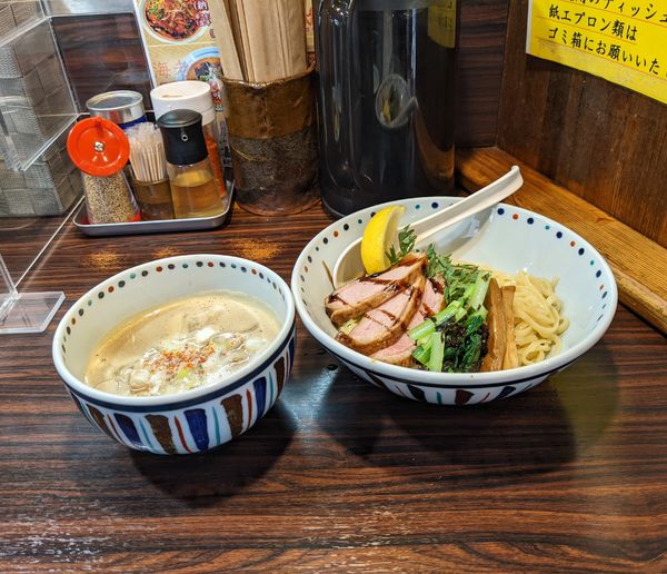 「鴨つけ麺2022〜ちょっびり濃厚白湯正油味」@らー麺 あけどやの写真